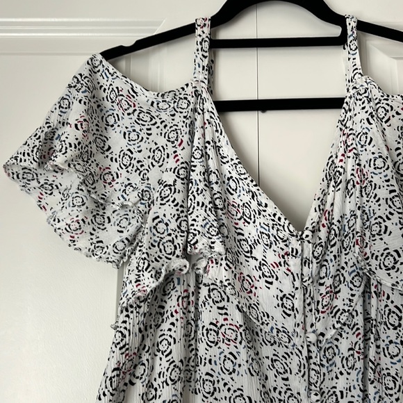 Denver Hayes rayon off the shoulder top - Picture 1 of 4